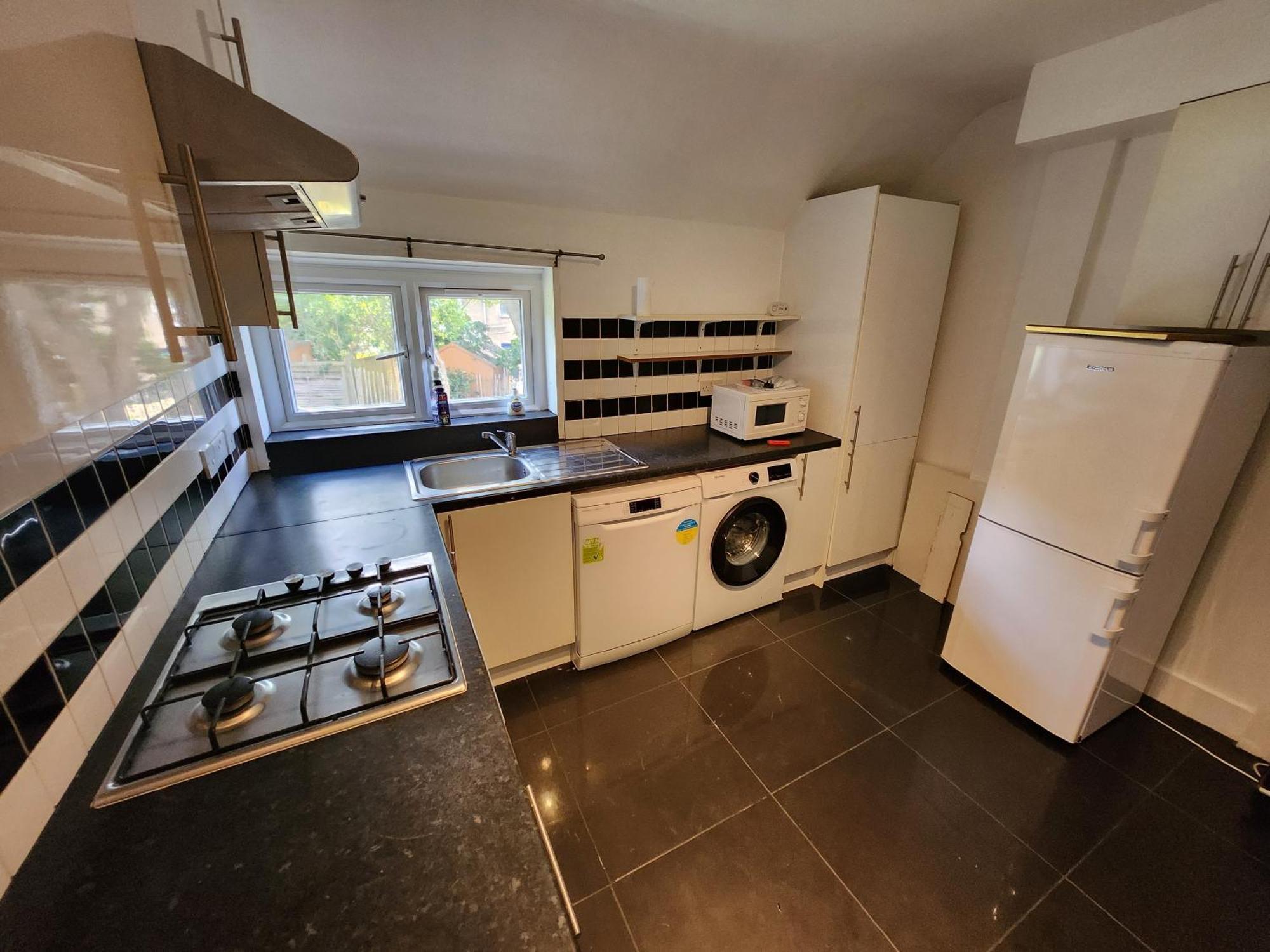 Appartamento Flat With Work Station, Monitor, Smart Tv & Netflix Londra Esterno foto